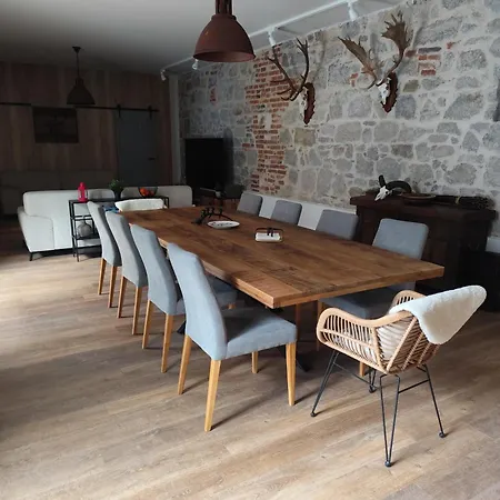 Villa Milia